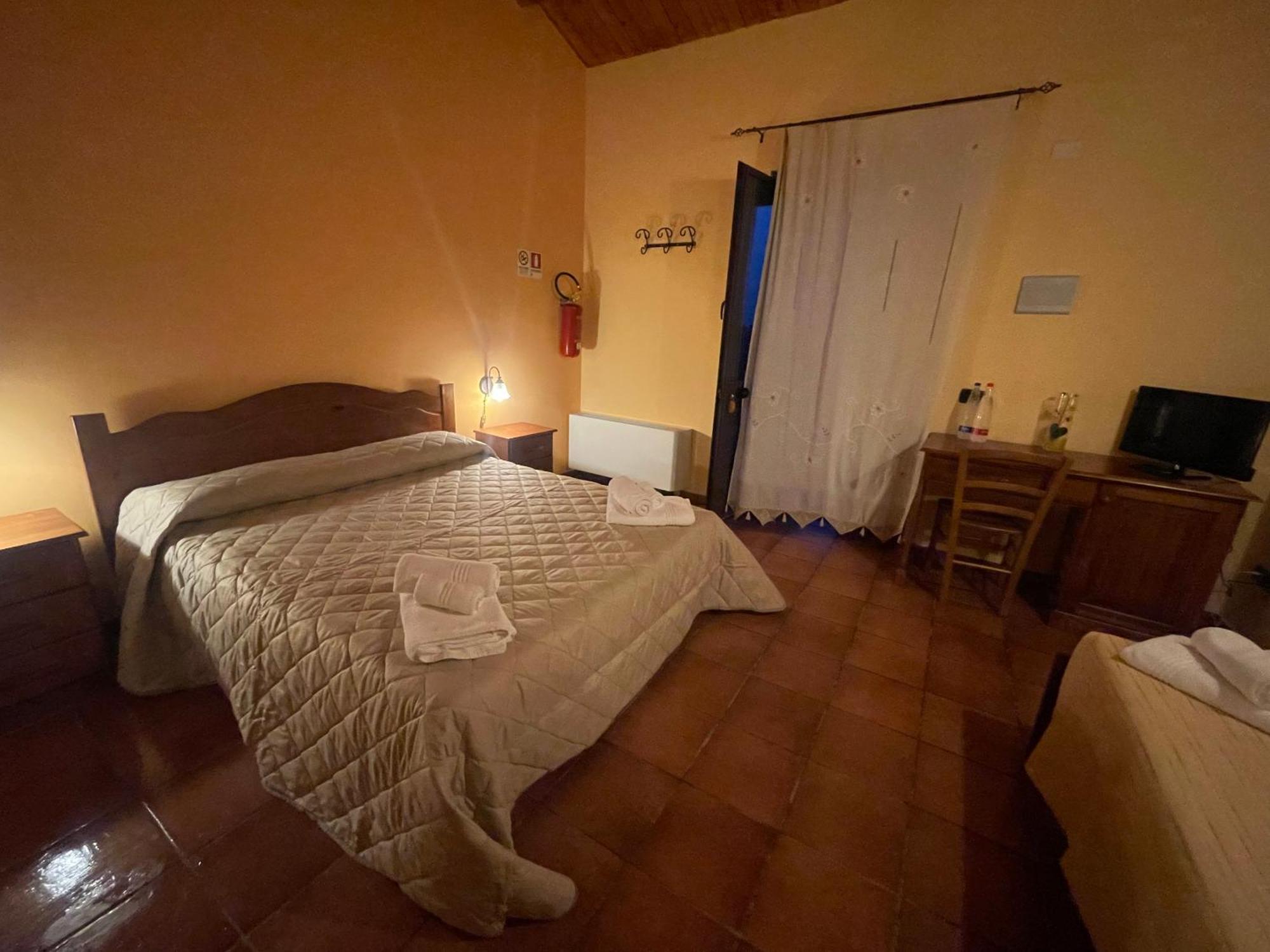 Agriturismo Russa Belladonna Caltagirone Exterior foto